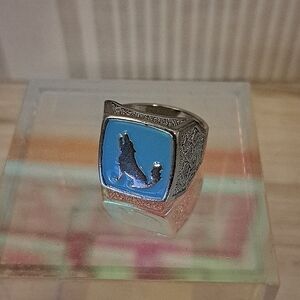 Beautiful Wolf  Steel sz 9